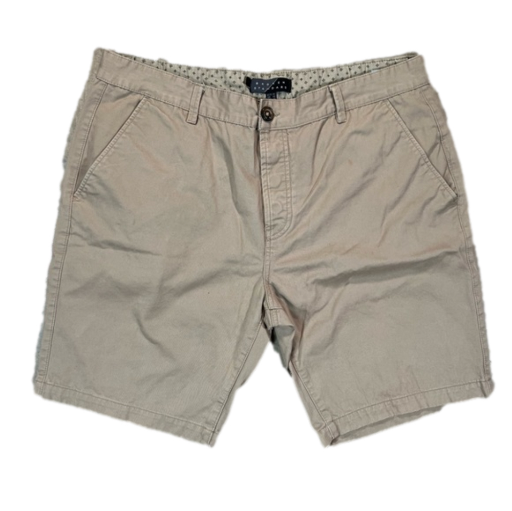 BROKEN Standard Tan Khaki Shorts Size 38